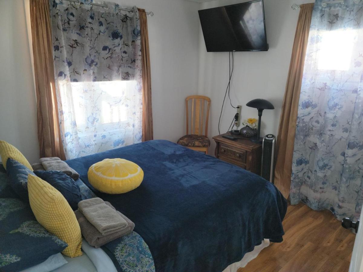 Cozy Quiet Place Next To Hwy Smart Tv+Wifi+Netflix Edmundston Bagian luar foto